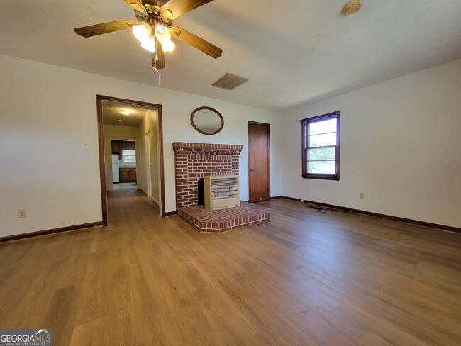 475 Bankhead Hwy in Winder, GA - Building Photo - Building Photo