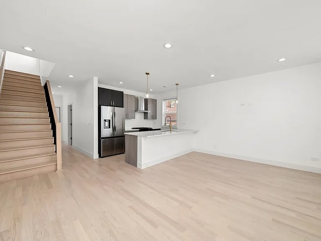 2700 W Jackson Blvd in Chicago, IL - Building Photo - Building Photo