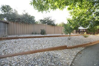 5108 Sydney Ave in Littleton, CO - Building Photo - Building Photo