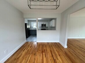 253 Webster Ave in Jersey City, NJ - Building Photo - Building Photo