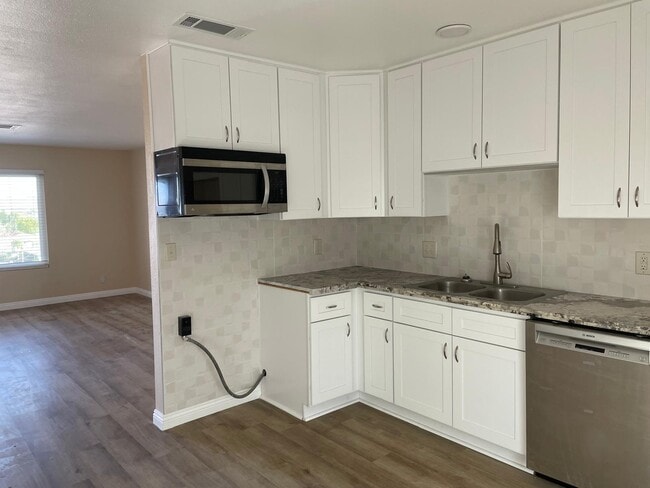 151195 Rio Vista Dr, Unit A in Big River, CA - Building Photo - Building Photo
