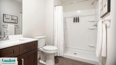 2 Trl Run in Vernon, CT - Foto de edificio - Building Photo