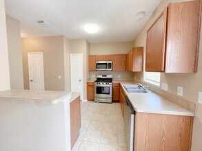 23742 Pebworth Pl in Spring, TX - Building Photo - Building Photo