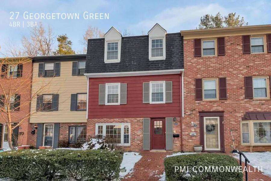 27 Georgetown Green in Charlottesville, VA - Building Photo