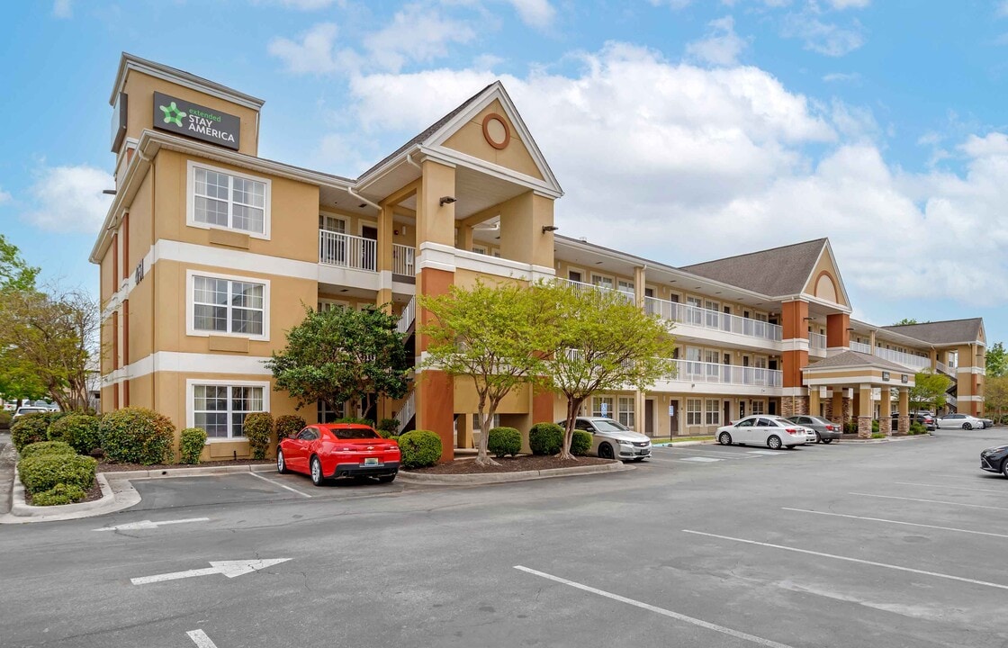 Furnished Studio-Huntsville - U.S. Space a in Huntsville, AL - Building Photo
