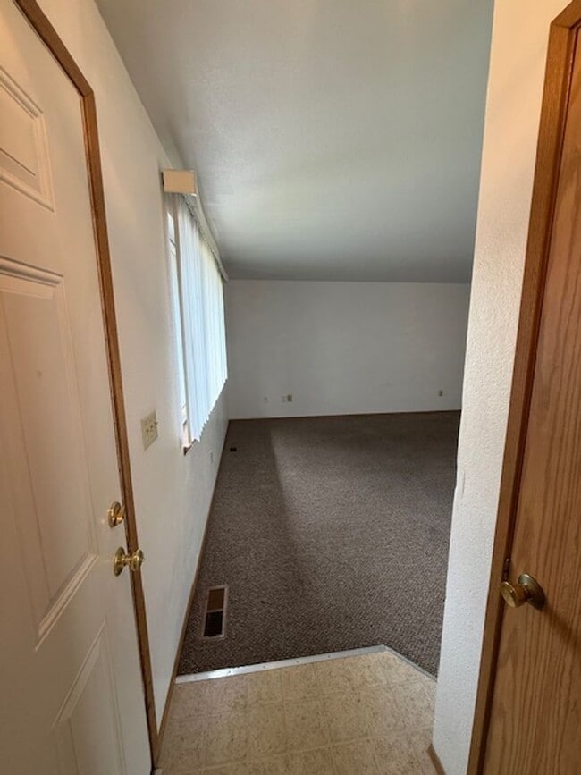 1802-1804 N 40th Pl in Mount Vernon, WA - Building Photo - Building Photo