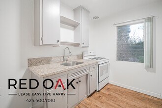 7119 E Gage Ave in City Of Commerce, CA - Building Photo - Building Photo