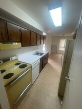 437 Christopher Ave in Gaithersburg, MD - Building Photo - Building Photo