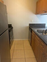 6053 10th Ave N in Greenacres, FL - Building Photo - Building Photo