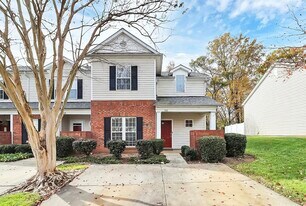 141 Ross Moore Ave in Charlotte, NC - Building Photo