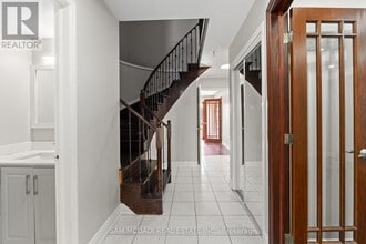 67 Blue Bonnet Dr in Brampton, ON - Building Photo - Building Photo