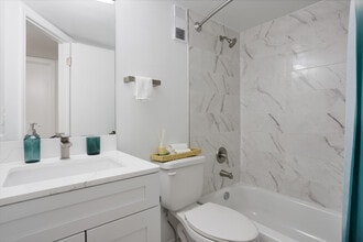 Emerald Grove in Orlando, FL - Foto de edificio - Interior Photo