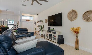 316 SE 16th St in Cape Coral, FL - Building Photo - Building Photo