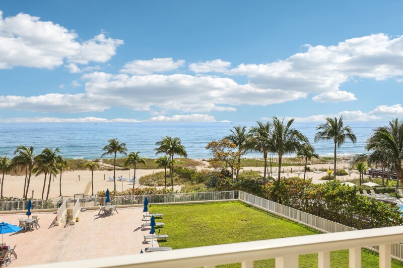 750 N Ocean Blvd in Pompano Beach, FL - Foto de edificio