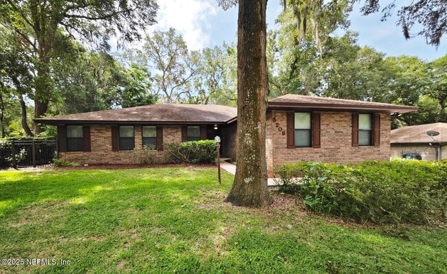 property at 3208 Turtle Creek Rd