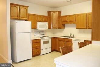 12909 Little Hayden Cir in Hagerstown, MD - Building Photo - Building Photo