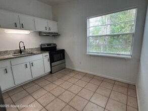 39 Cedar Ave in Cocoa Beach, FL - Building Photo - Building Photo