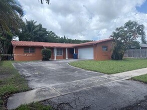 2601 NW 9th Terrace in Wilton Manors, FL - Building Photo - Building Photo