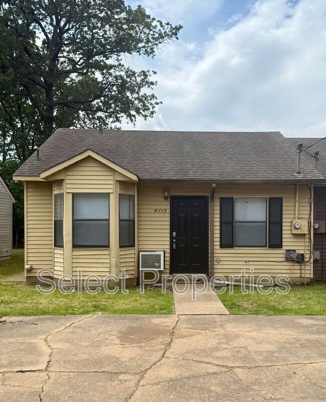 property at 4719 Samantha Ave