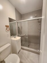 7964 Fountain Ave, Unit 2 in West Hollywood, CA - Building Photo - Building Photo