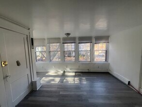 381 Shelton Ave in New Haven, CT - Building Photo - Building Photo