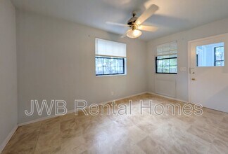 1242 11th St E in Jacksonville, FL - Building Photo - Building Photo
