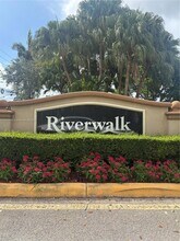 174 Riverwalk Cir in Sunrise, FL - Building Photo - Building Photo