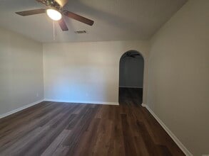 5716 Woodridge Ln in Sherwood, AR - Building Photo - Building Photo