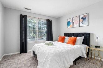 149 Woodlake Blvd in Gurnee, IL - Building Photo - Building Photo