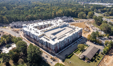 The Hartley at Blue Hill in Chapel Hill, NC - Building Photo - Building Photo