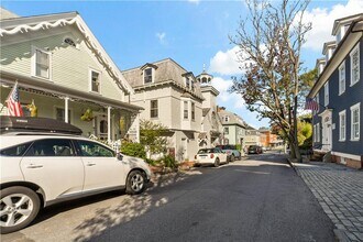 32 School St in Newport, RI - Building Photo - Building Photo