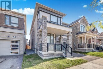 1405 Longspur Trl in Pickering, ON - Building Photo - Building Photo