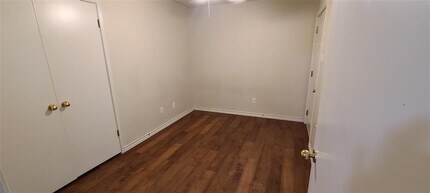 1907 Robbins Pl in Austin, TX - Foto de edificio - Building Photo