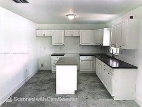 21872 SW 118th Ave in Goulds, FL - Building Photo - Building Photo