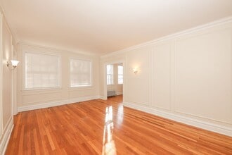 1000 Hinman in Evanston, IL - Foto de edificio - Building Photo