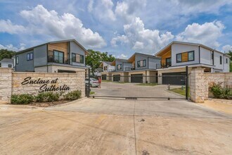 5816 Sutherlin Rd in Austin, TX - Building Photo - Building Photo