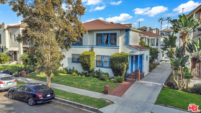 property at 622 Cloverdale Ave