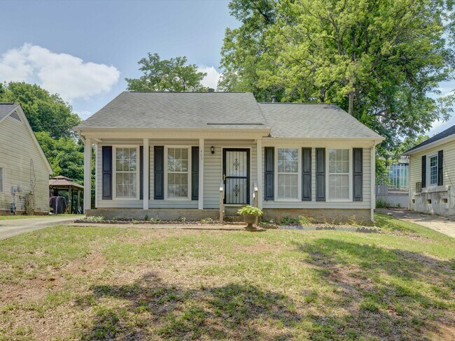 property at 405 N Summit Ave