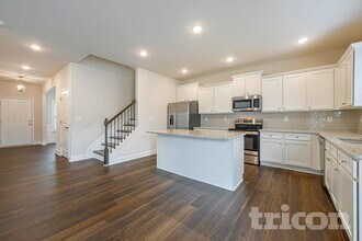 304 Oxbow St in Holly Springs, GA - Building Photo - Building Photo