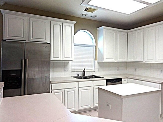 14614 Kings Head Dr in Houston, TX - Building Photo - Building Photo