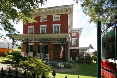 23 N Union St in Lambertville, NJ - Foto de edificio