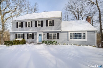 25 Key Rock Rd in Newtown, CT - Building Photo - Building Photo