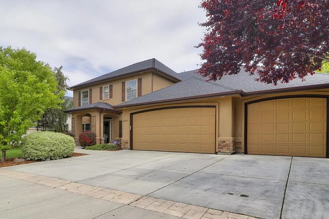 2680 E Mahoney St in Meridian, ID - Building Photo