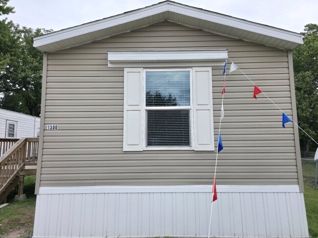 property at 1300 W Arlington Ave