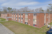 South Coast Apartments in New Bedford, MA - Foto de edificio - Building Photo