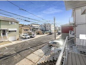 4815 Cottage Ave, Unit 2nd floor in North Bergen, NJ - Building Photo - Building Photo