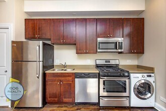 649 W Deming Pl in Chicago, IL - Building Photo - Building Photo