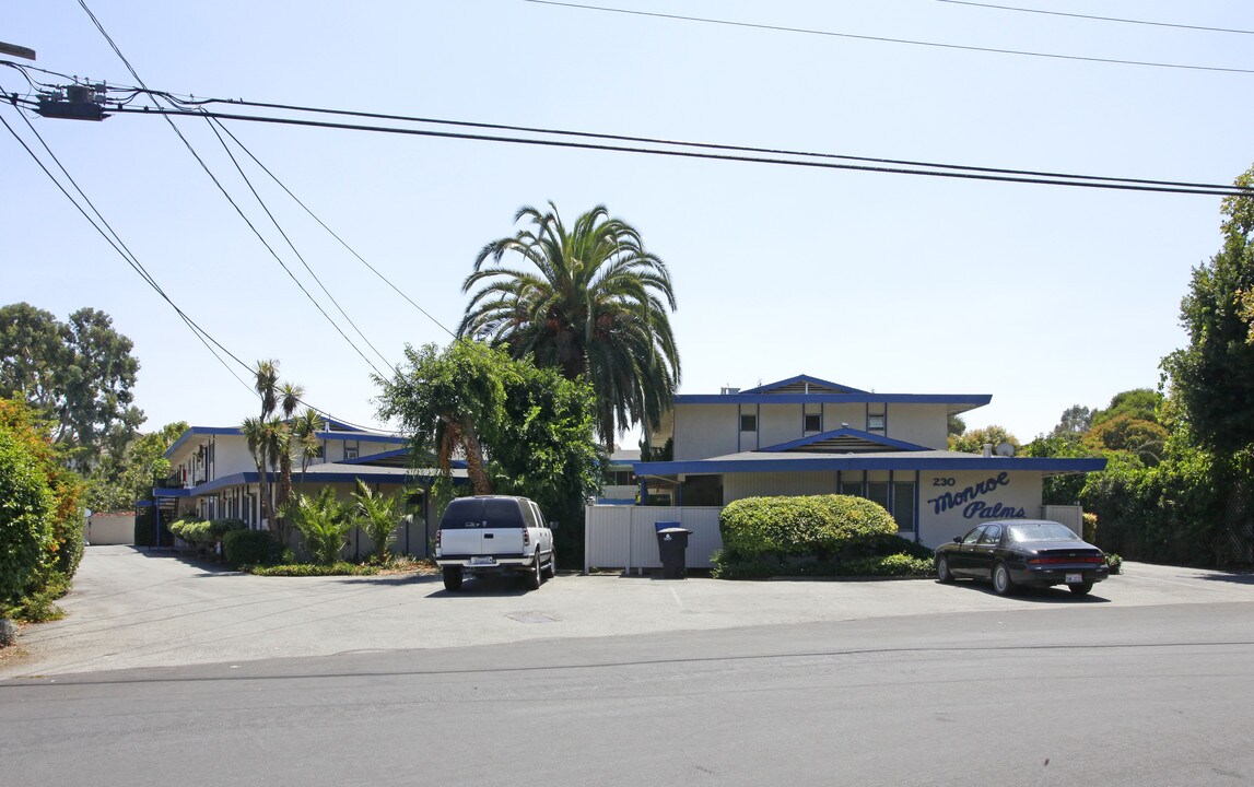 Monroe Palms Apartments in Mountain View, CA - Building Photo