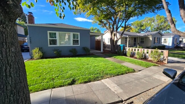 740 Locust St in Santa Clara, CA - Building Photo - Building Photo