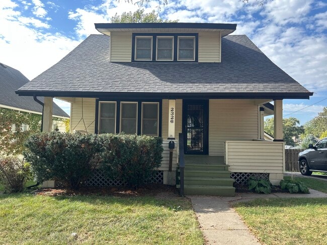 2326 N 61st St in Omaha, NE - Building Photo - Building Photo
